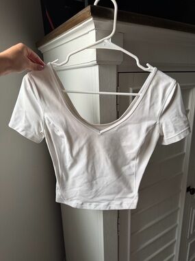 Lululemon Short Sleeve Cropped Top